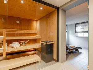 A bed or beds in a room at Haus Aifnerspitze