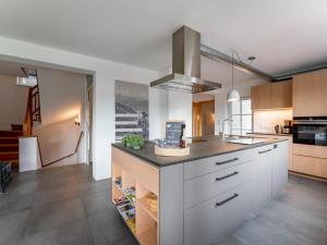 A kitchen or kitchenette at Haus Aifnerspitze