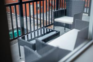 Posezení v ubytování Convention Ctr-Spacious 2BR 2BA-Spa,Pool,Gym,Pkg