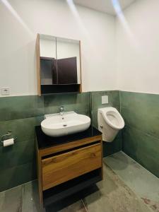 A bathroom at Sea View Rental Front Beach