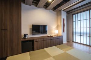 TV o dispositivi per l'intrattenimento presso 谷町君Hotel Crush On 京都四条烏丸