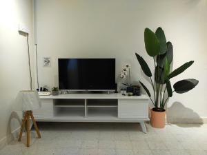 TV a/nebo společenská místnost v ubytování 193 Breeze Single Terrace 3BR2B 10pax