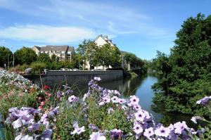 Photo de la galerie de l'établissement Camping le Rochat Belle Isle, à Châteauroux