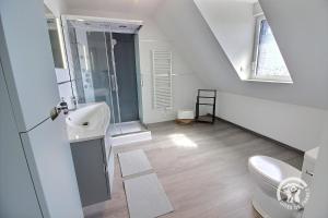Un baño de Kerscarabin 32 fotos más
