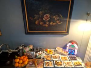Jedlo v ubytovaní bed & breakfast alebo blízkom okolí