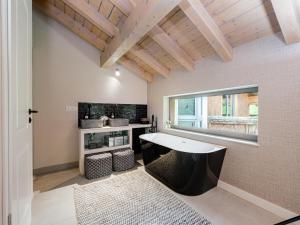 Kuchyň nebo kuchyňský kout v ubytování Chalet in Niederau + 32 fotografií