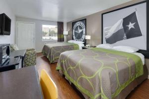 Gambar di galeri bagi Super 8 by Wyndham San Antonio Pearl District Downtown di San Antonio +35 gambar