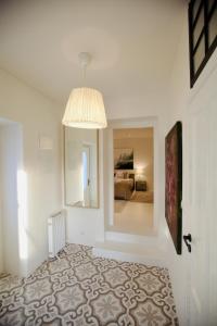 Un pat sau paturi într-o cameră la Sazava River Apartment