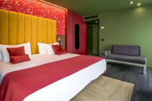 Postel nebo postele na pokoji v ubytování Abba Santander + 10 fotografií