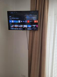 TV a/nebo společenská místnost v ubytování Casa del Sol