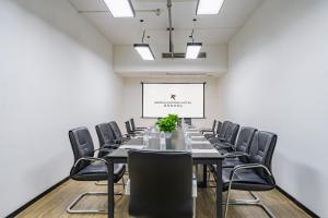 Konferenční prostory v ubytování 丽呈君顿酒店重庆解放碑步行街洪崖洞店
