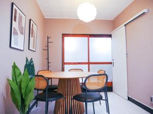 Posezení v ubytování MSTAY東池袋one + 34 fotografií