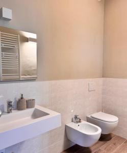 Koupelna v ubytování Agriturismo Cascina Carai