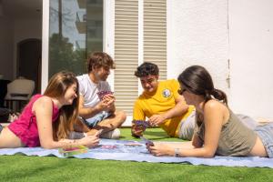 Gäste, die in der Unterkunft Nura Houses Magaluf Beach - Superior Apt übernachten