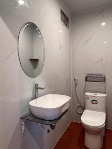Phòng tắm tại Eliss Garden Coffee & Homestay +32 ảnh