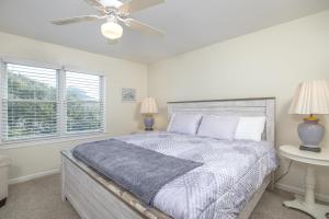 Letto o letti in una camera di Azure home