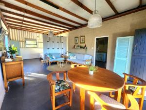 Χώρος καθιστικού στο Blue Horizon Shed