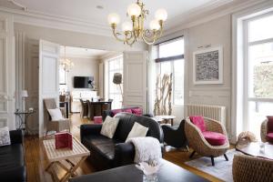 Posezení v ubytování Hôtel La Villefromoy