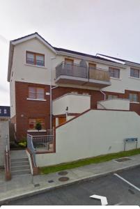 Byggingin sem sumarhúsið er í