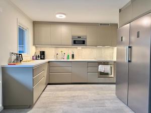 Kuchyň nebo kuchyňský kout v ubytování Workershouse 8 Beds