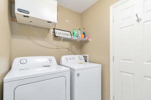 Billede fra billedgalleriet på Cozy and Comfortable 2 bedroom house i Moncton