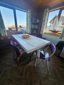 Istumisnurk majutusasutuses 3 Bedroom Ocean View Lodge