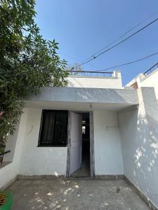 El edificio en el que está el hostal 32 fotos más