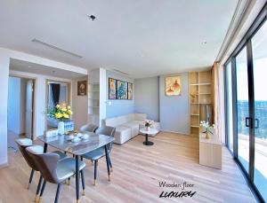 Posezení v ubytování Apartment in resort 5 star Hội An Beach Việt Nam