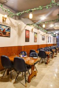 Posezení v ubytování Hotel Down Town - Noida Sector 15