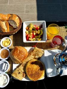 シェフシャウエンにあるMaison de vacances 3 chambres en Medinaのギャラリーの写真