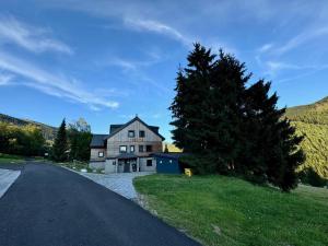 Příroda nedaleko apartmánu + 37 fotografií