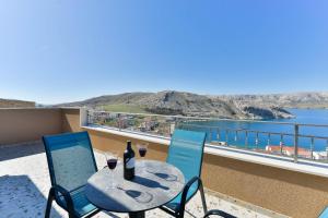 Afbeelding uit fotogalerij van Seaview Villa Marija Metajna with pool in Pag