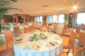 Gallery image of Hotel Green Tower Makuhari in Chiba