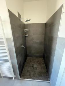 Fotografie z fotogalerie ubytování Attico Marsiglie v destinaci Casal Fiumanese