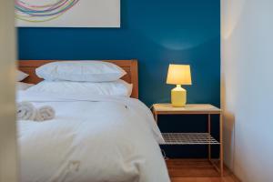 Posteľ alebo postele v izbe v ubytovaní Lux Split Centre Apartments