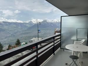 Gallery image of Diablerets D 012 -MOUNTAIN studio 4 pers in Veysonnaz