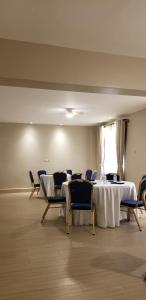 Blue Berries Hotel的休息区