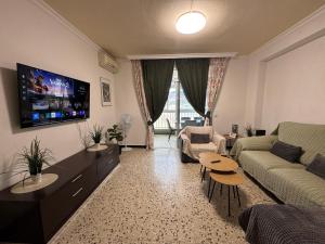 Μια τηλεόραση ή/και κέντρο ψυχαγωγίας στο Dream SKY 2