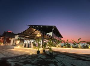 Gallery image of Coco Resort and Banquet in Pune +9 photos
