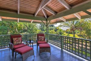 Φωτογραφία από το άλμπουμ του Hale Ki'i Maka Manu σε Keaau