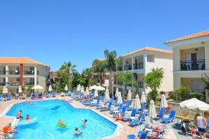The swimming pool at or close to Red Rose Garden Még 7 kép