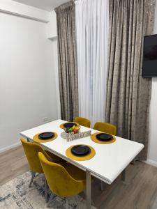 Un televizor și/sau centru de divertisment la Dady's Apartament