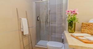 A bathroom at Musto Suites & Rooms
