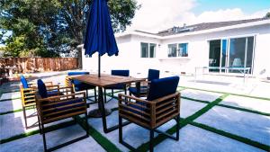 Αίθριο ή υπαίθριος χώρος στο Modern Spacious 5BR Retreat -Games & Large Yard