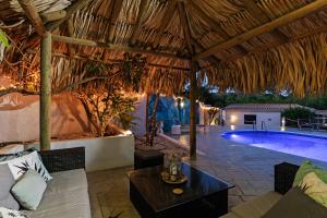 Bazen v nastanitvi oz. blizu nastanitve Casa Bohemian Curacao