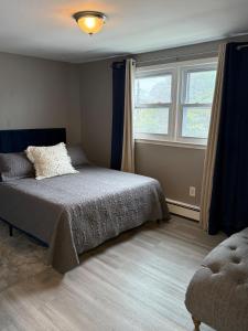 Afbeelding uit fotogalerij van Private Modern 2 Bedroom Gem in Lindenhurst