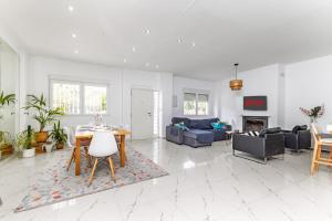 Posezení v ubytování Casa Familiar 9 Pax, Smart TV, Centro, Playa, Café, AC