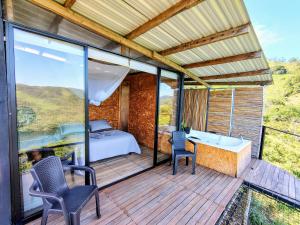 Balkón nebo terasa v ubytování COCOZNA Glamping