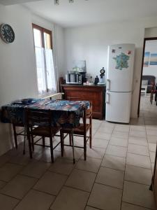 Η κουζίνα ή μικρή κουζίνα στο Maison +6 φωτογραφίες