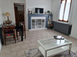 Μια τηλεόραση ή/και κέντρο ψυχαγωγίας στο Maison